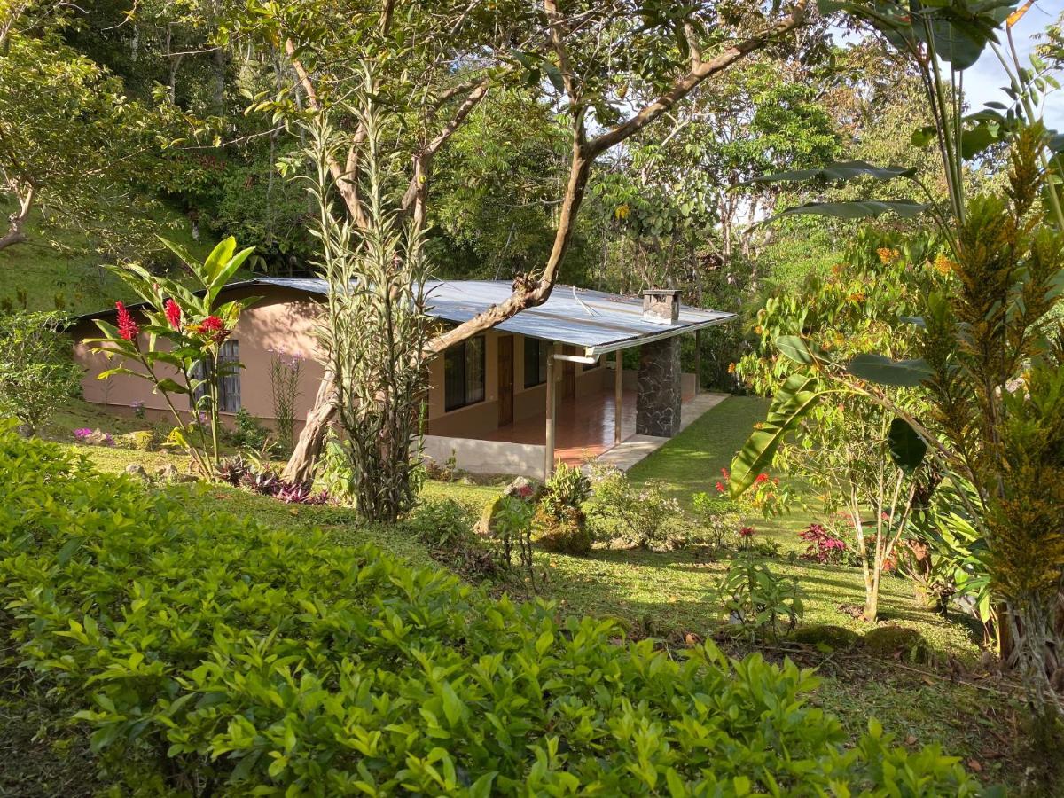 Hotel Uran Rivas ภายนอก รูปภาพ
