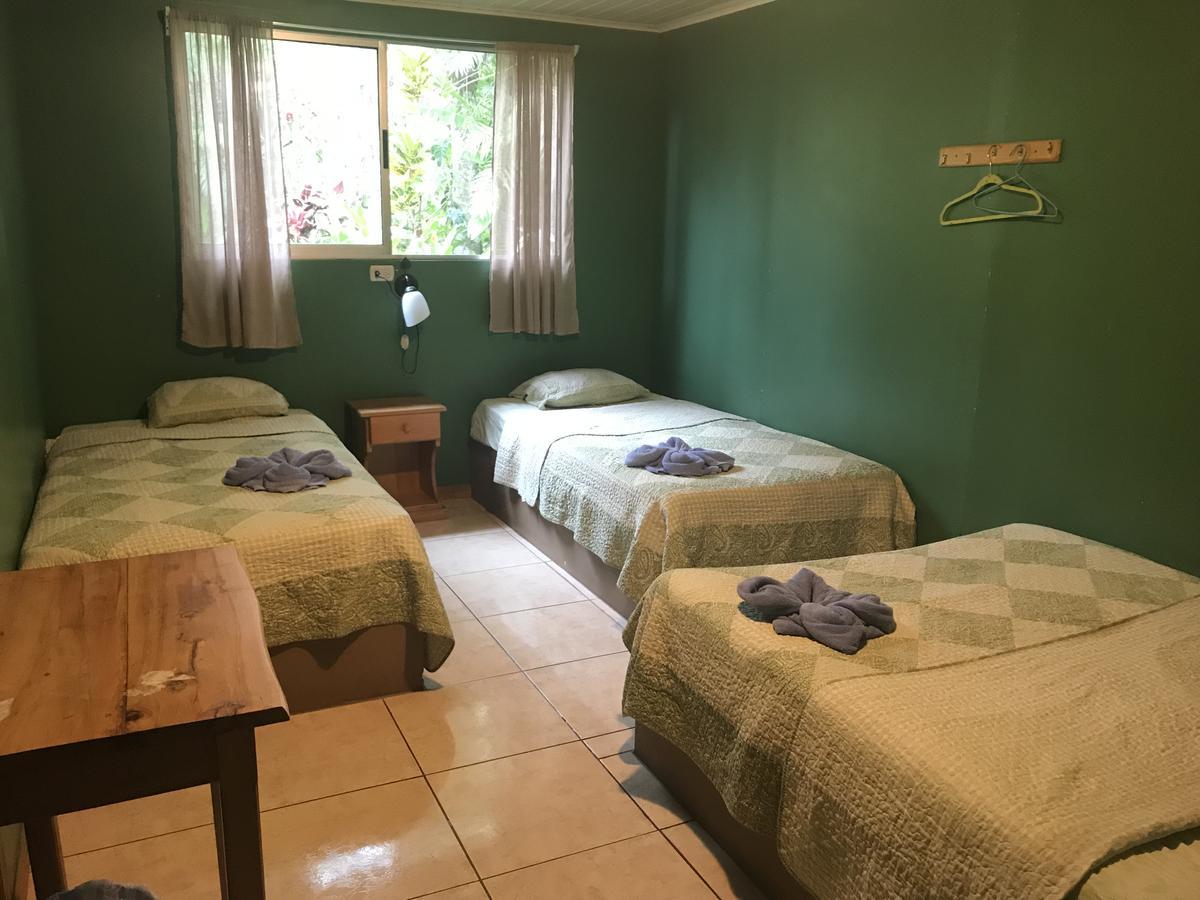 Hotel Uran Rivas ภายนอก รูปภาพ