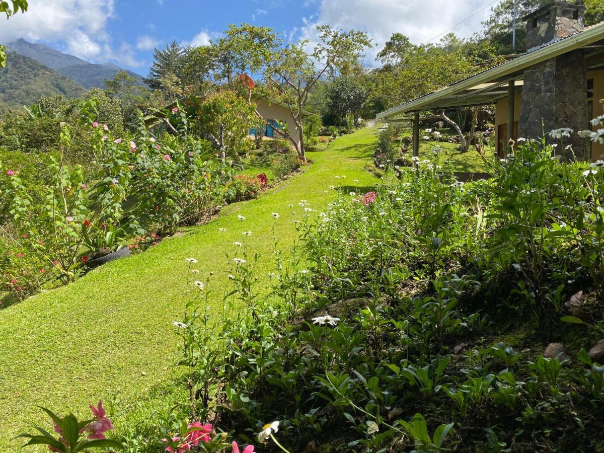 Hotel Uran Rivas ภายนอก รูปภาพ